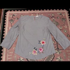 Boutique Top with 3D Flowers Medium